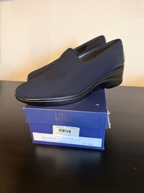 Stuart Weitzman Navy Slip-On Loafers for Women